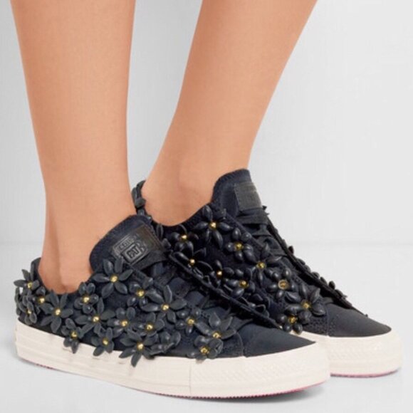 Converse Chuck Taylor All Star Ox Black Floral Sneakers - Picture 2 of 5